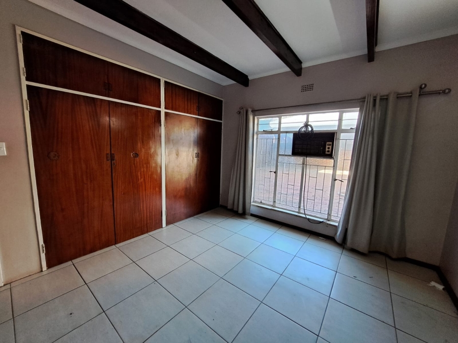 3 Bedroom Property for Sale in Safari Gardens North West